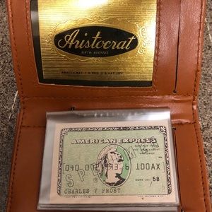 ⚜️ ARISTOCRAT FIFTH AVENUE VINTAGE WALLET ⚜️
